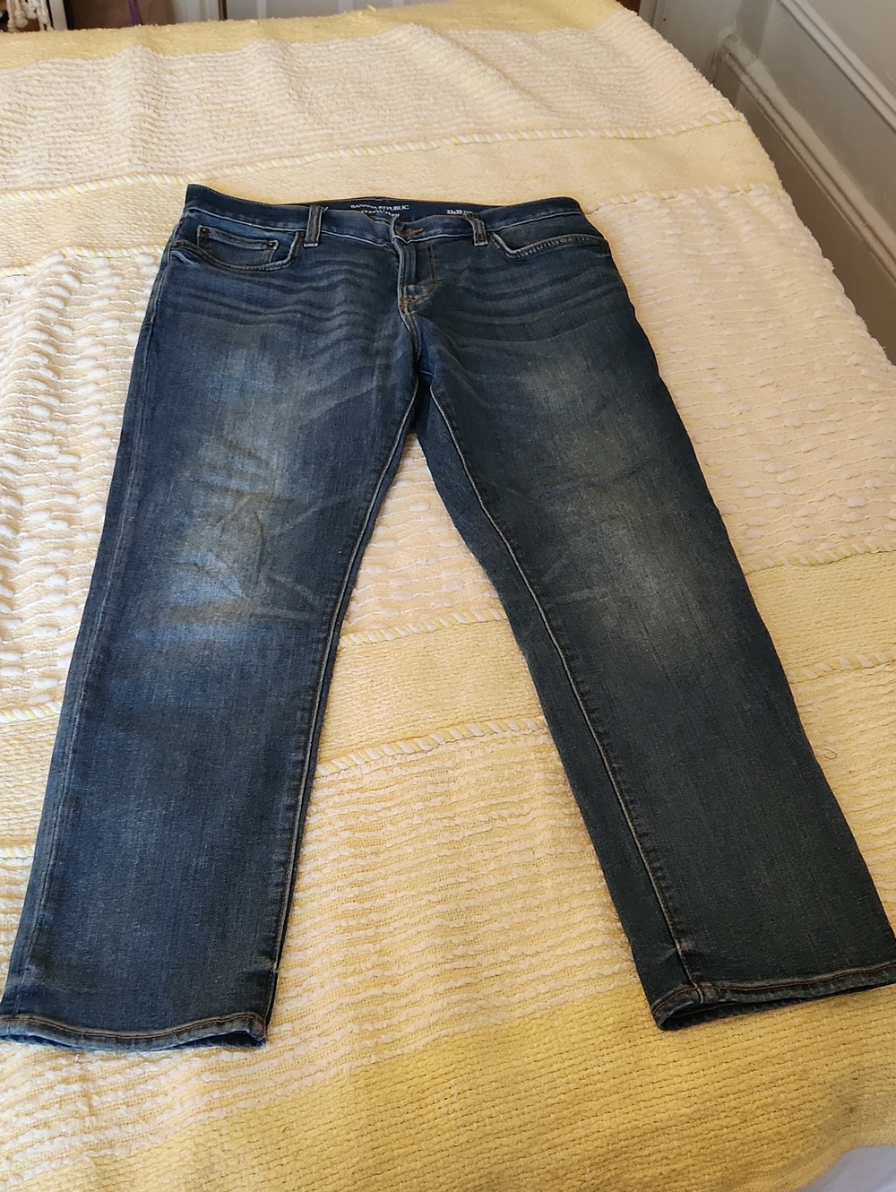 Banana Republic Men’s Medium Blue Straight Jeans